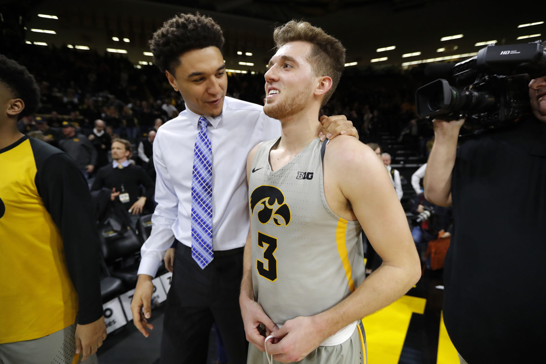 Nebraska Iowa Basketball